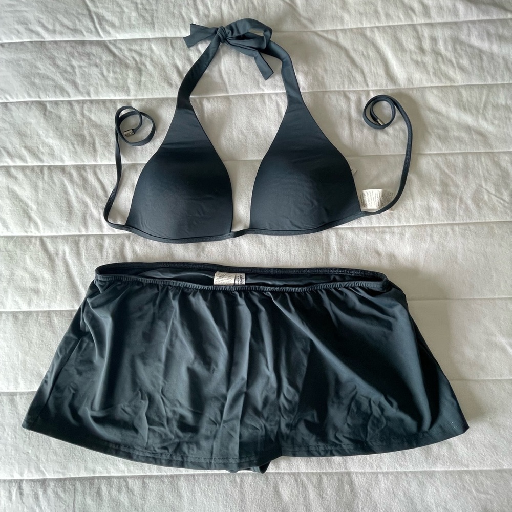 Calvin Klein 2 piece swimwear - Picture 8 of 8